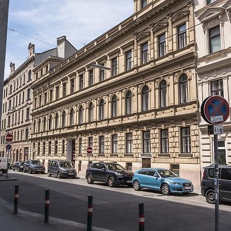 Executive Suites Margareten By Welcome2Vienna Viena Exterior foto